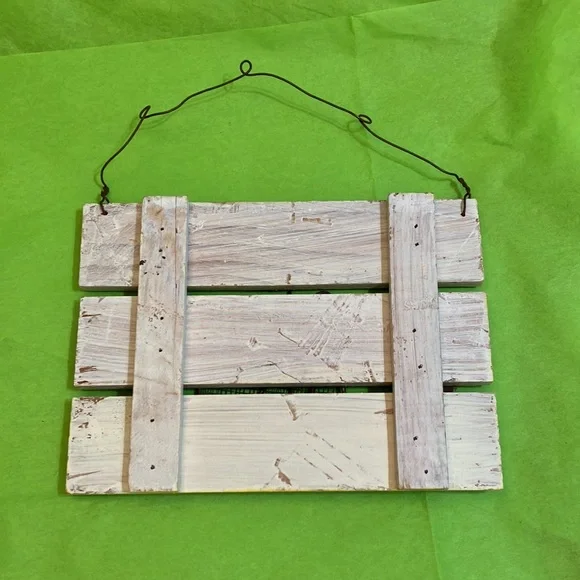 Welcome Sign for wall or door - wood with metal accents - Picture 2 of 4